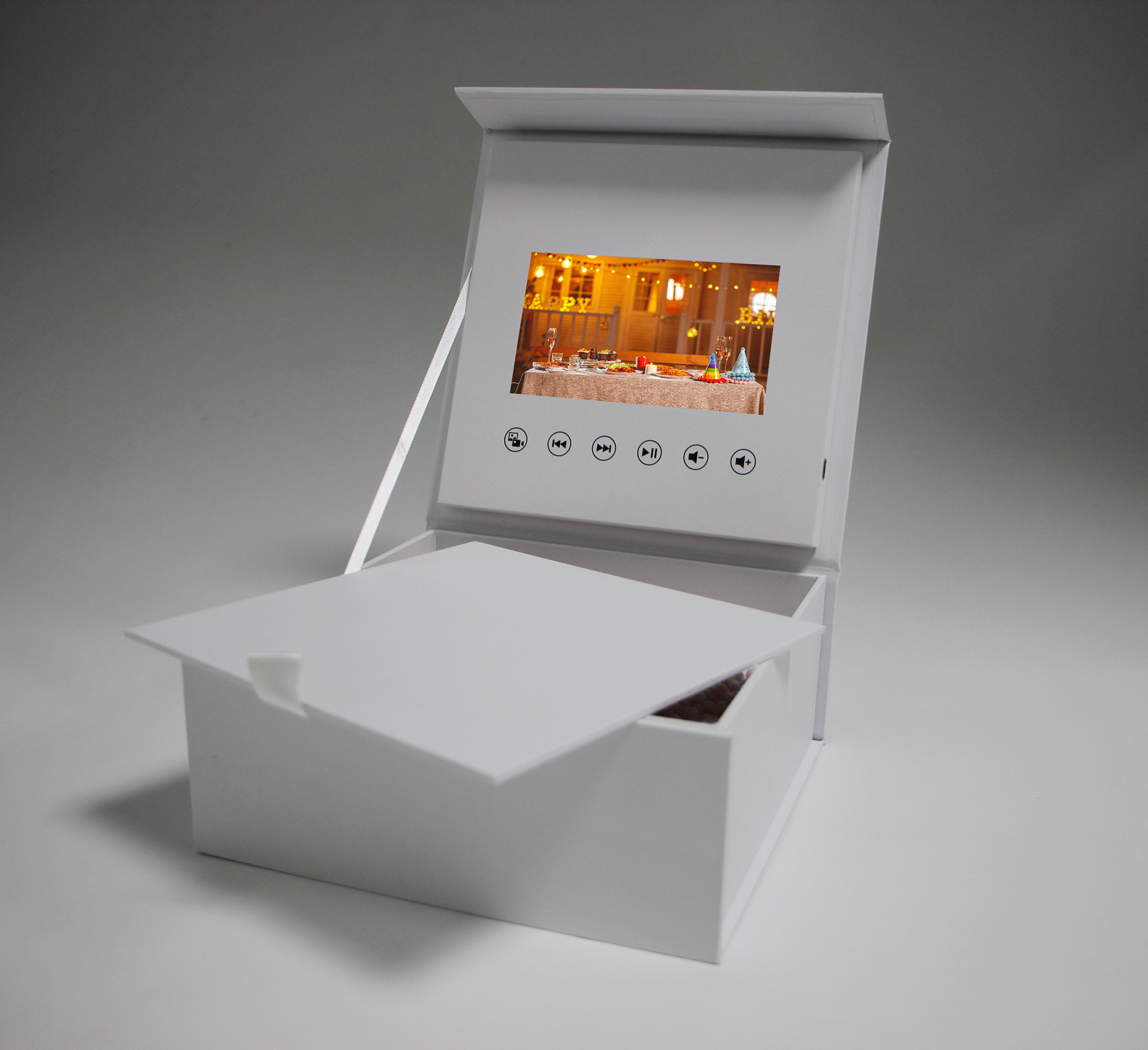 5-Inch Video Gift Box with IPS Screen – Customizable Memory Gift for Weddings, Birthdays, USB Rechargeable, Magnetic Lid,White